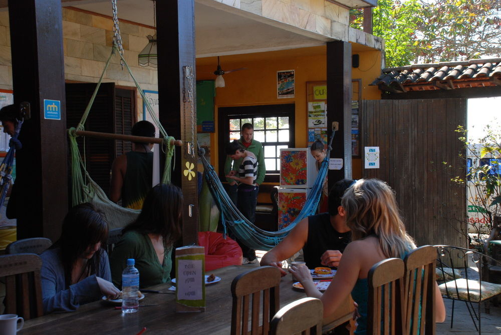 Hostel Chill & *